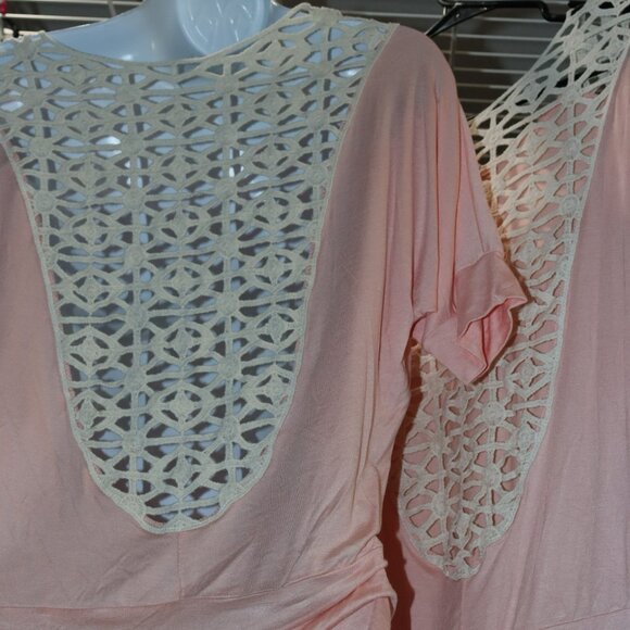 Marianne Blush Blouse with embroidery shoulder and back S,M,L - Picture 3 of 5